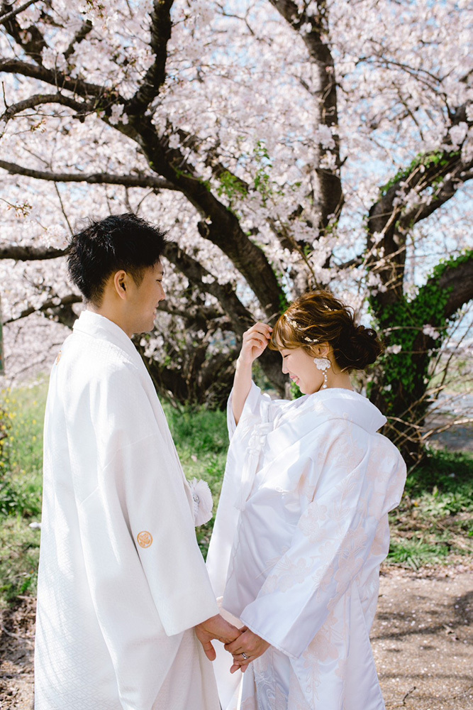 静岡フォトウエディングのフィーノスタイルで撮影した広見公園での新郎新婦