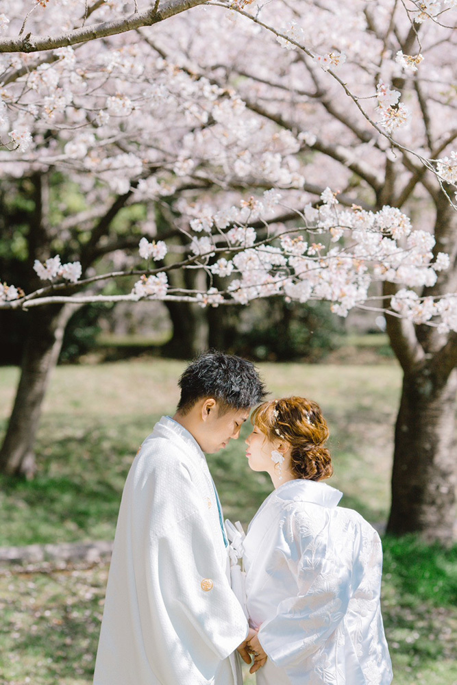 静岡フォトウエディングのフィーノスタイルで撮影した広見公園での新郎新婦