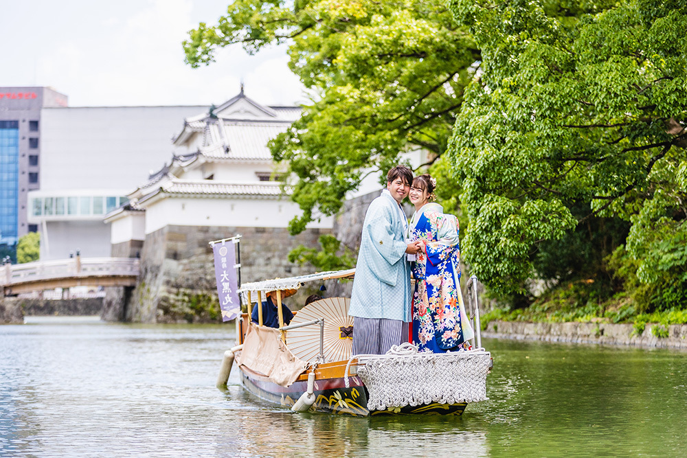 静岡フォトウエディングのフィーノスタイルで撮影した駿府城公園・葵舟の新郎新婦