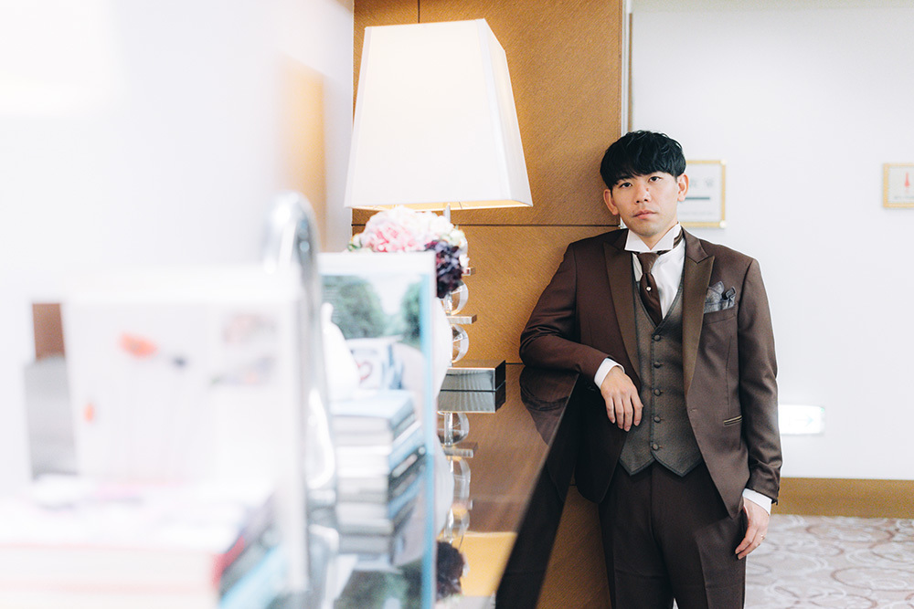 静岡フォトウエディングのフィーノスタイルで撮影したホテルグランヒルズ静岡の新郎新婦