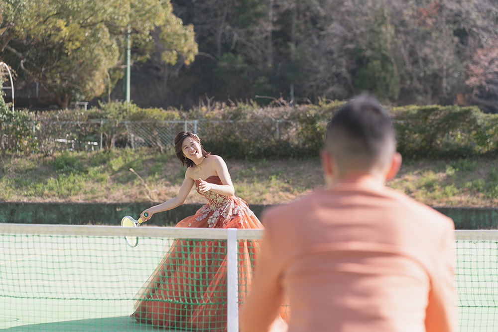 静岡フォトウエディングのフィーノスタイルで撮影した、つま恋の新郎新婦