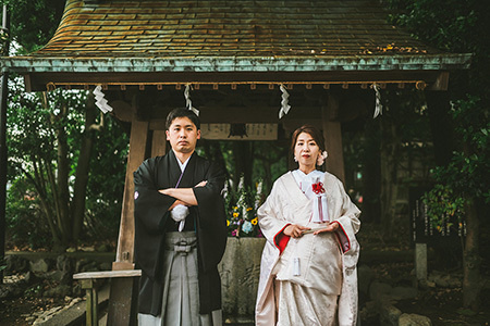 静岡フォトウエディングのフィーノスタイルで撮影した富知六所浅間神社（三日市浅間神社）の新郎新婦