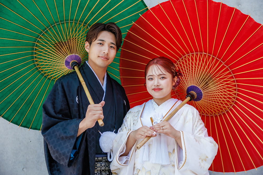 静岡フォトウエディングのフィーノスタイルで撮影した仏前結婚式の新郎新婦の記念写真撮影