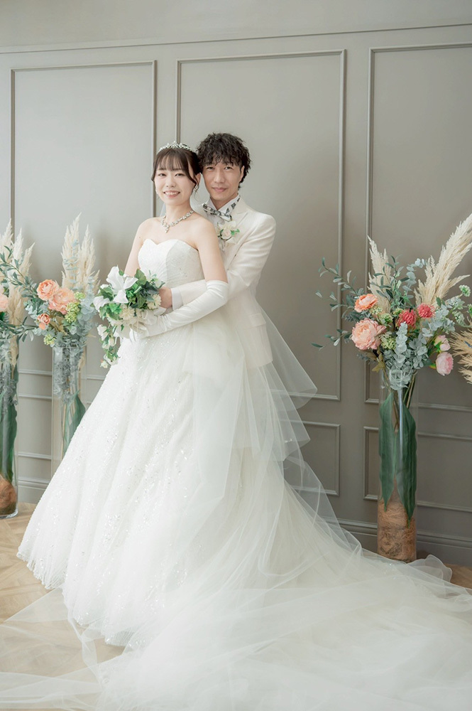 静岡フォトウエディングのフィーノスタイルで撮影したフィーノ富士店スタジオの新郎新婦の記念写真撮影