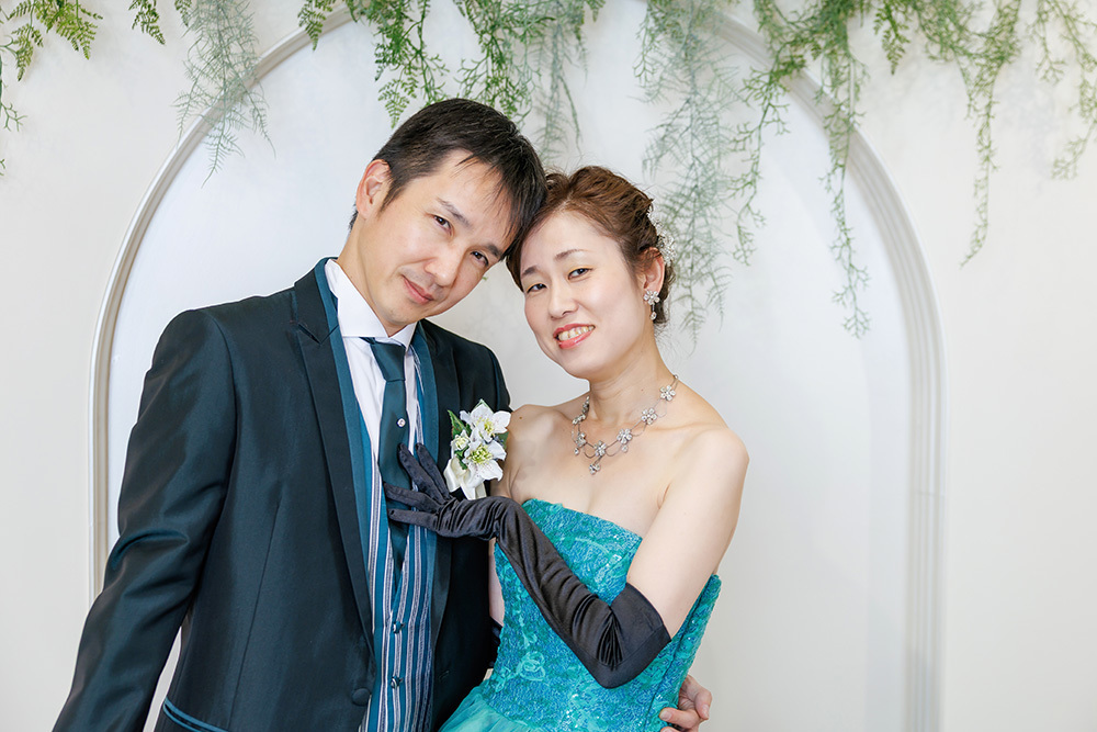 静岡フォトウエディングのフィーノスタイルで撮影したフィーノ富士店スタジオの新郎新婦の記念写真撮影