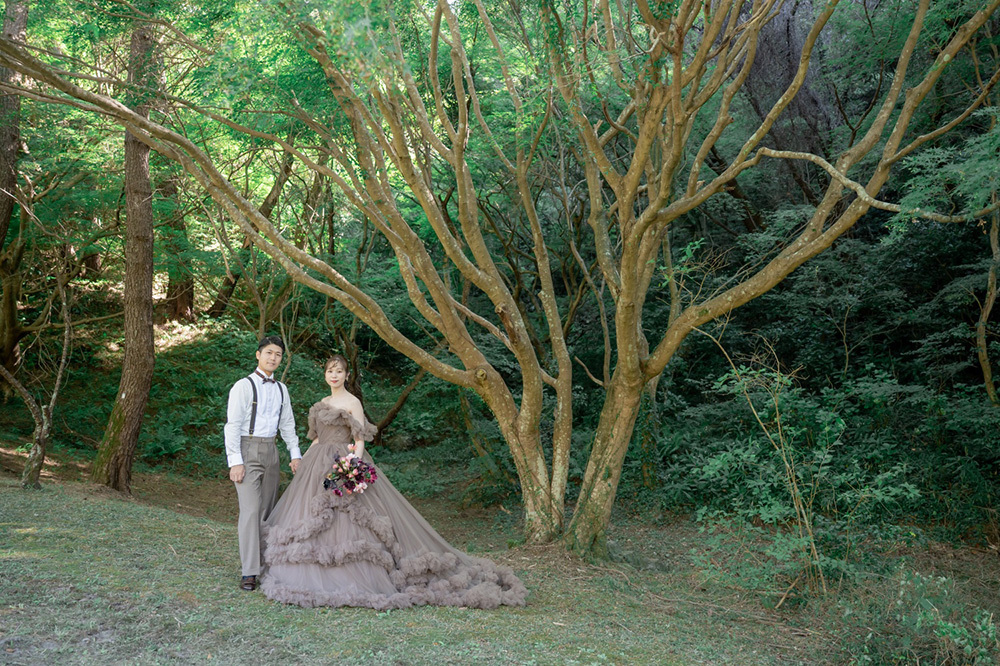 静岡フォトウエディングのフィーノスタイルで撮影した、つま恋の新郎新婦