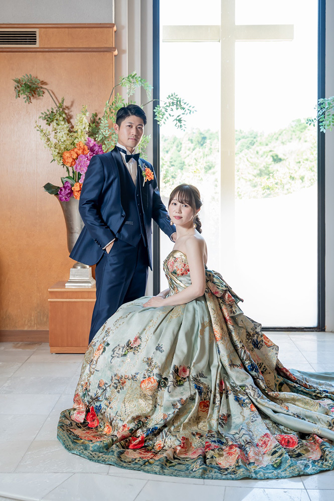 静岡フォトウエディングのフィーノスタイルで撮影した、つま恋の新郎新婦