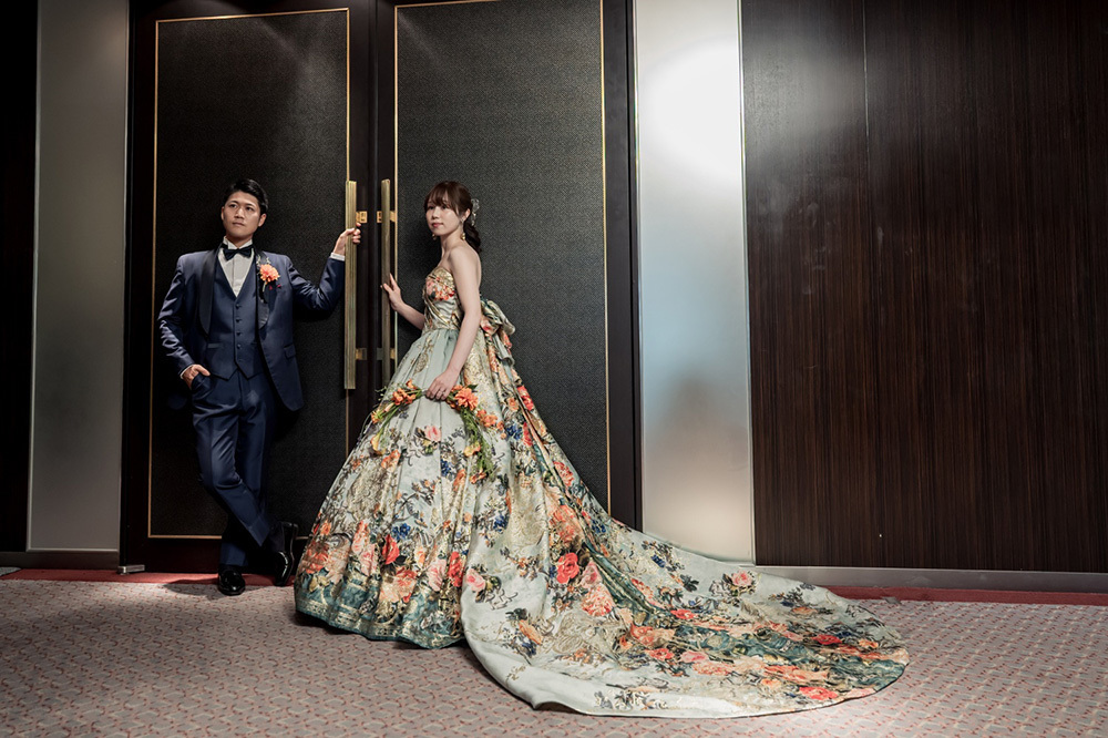 静岡フォトウエディングのフィーノスタイルで撮影した、つま恋の新郎新婦