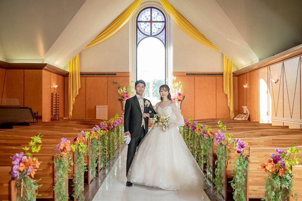 静岡フォトウエディングのフィーノスタイルで撮影した、つま恋の新郎新婦