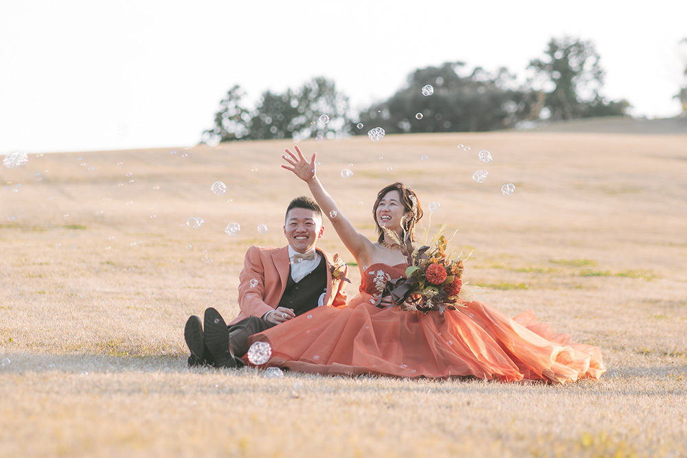 静岡フォトウエディングのフィーノスタイルで撮影した、つま恋の新郎新婦