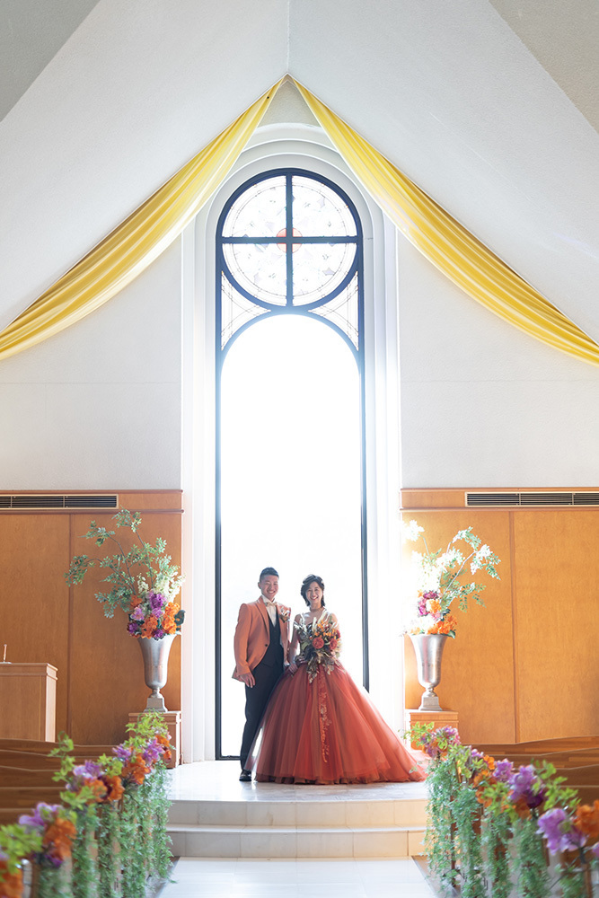 静岡フォトウエディングのフィーノスタイルで撮影した、つま恋の新郎新婦