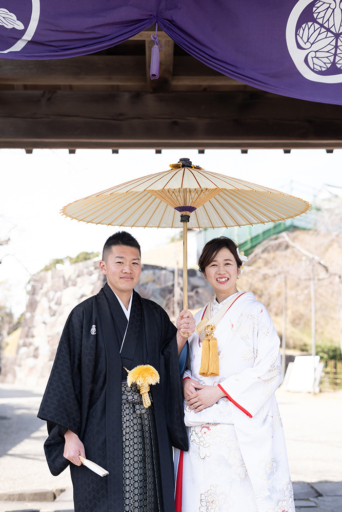 静岡フォトウエディングのフィーノスタイルで撮影した掛川城の新郎新婦