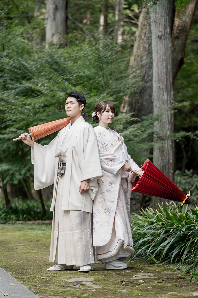 静岡フォトウエディングのフィーノスタイルで撮影した、法多山のフォトウエディングの新郎新婦