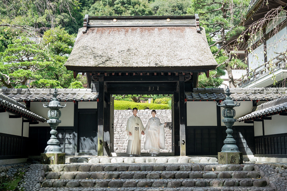 静岡フォトウエディングのフィーノスタイルで撮影した、法多山のフォトウエディングの新郎新婦