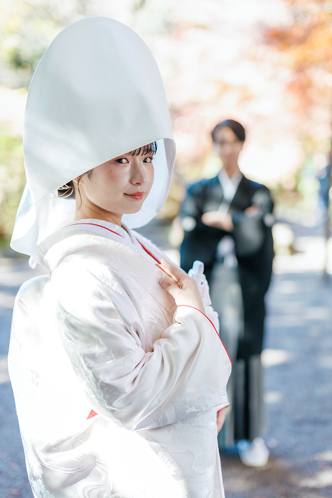 静岡フォトウエディングのフィーノスタイルで撮影した富士宮浅間大社の新郎新婦の記念写真撮影