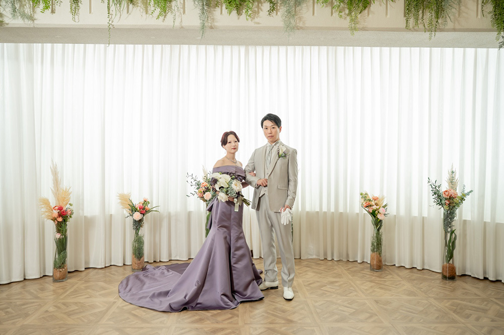 静岡フォトウエディングのフィーノスタイルで撮影したフィーノ富士店スタジオの新郎新婦の記念写真撮影